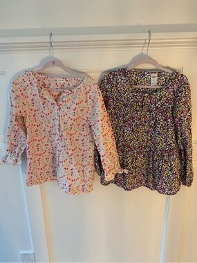 Two adorable little girls long sleeve print tops, J Crew Oshkosh size 6-7